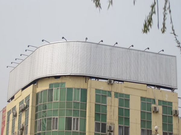 三面翻广告机上的画面翻动停顿时间